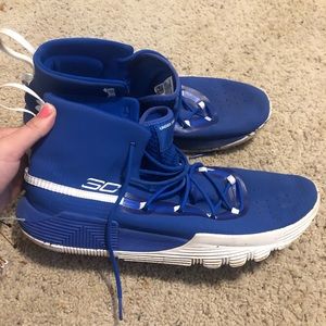 Under armour curry basketball shoes